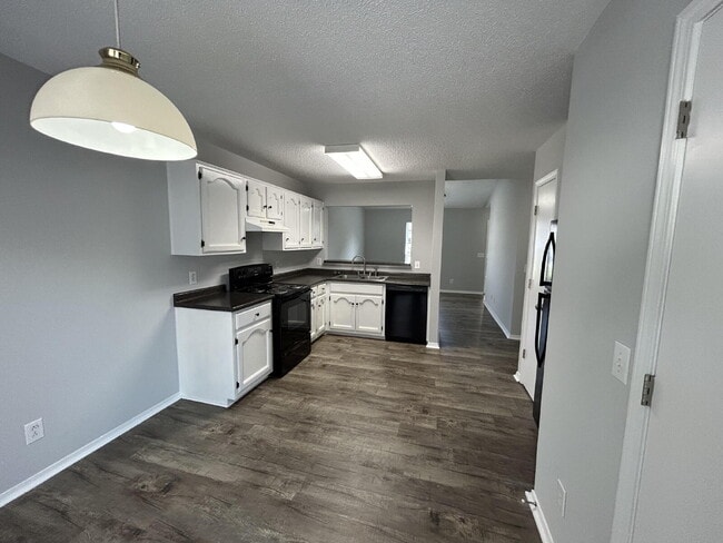 Building Photo - 3 BD 2 BA APARTMENT BY TTU FOR RENT