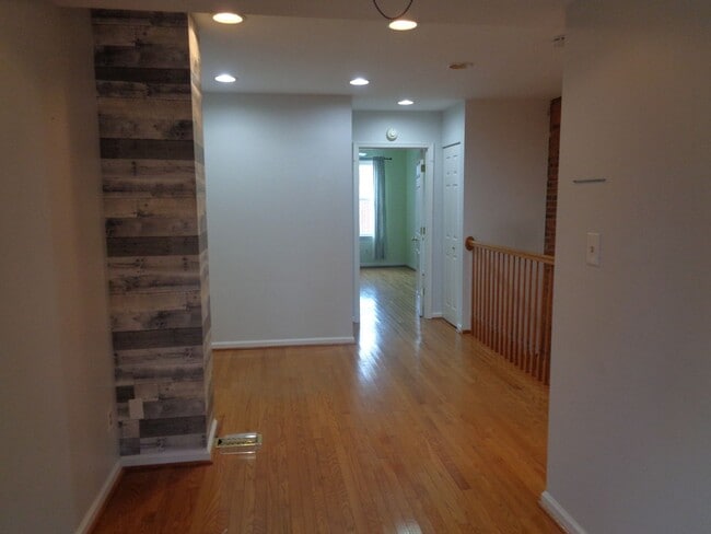 Building Photo - 2913 Fait Ave