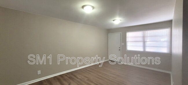 Building Photo - 1417 Ardmore Dr