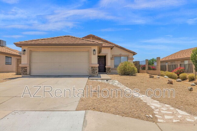 Primary Photo - 987 E Santa Cruz Ln