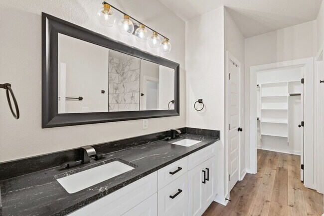 Building Photo - 853 Cypress Ln