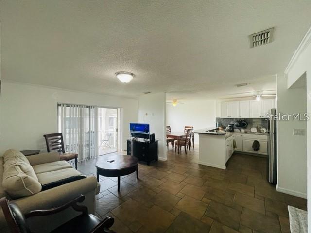 Building Photo - 2625 FL-590