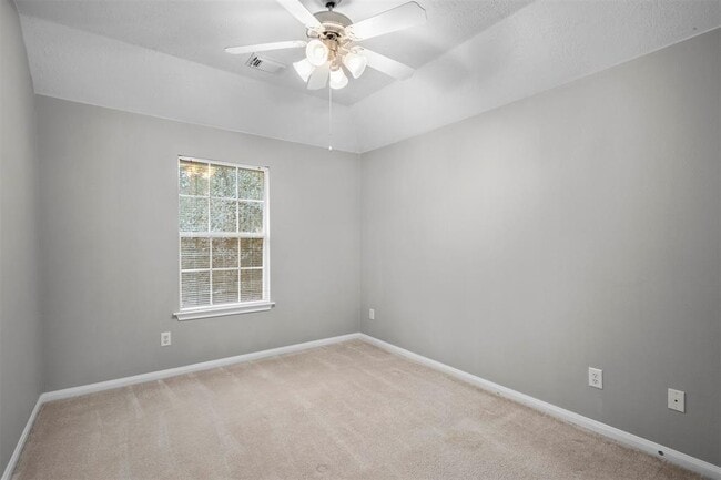 Building Photo - 23 E Twinvale Loop