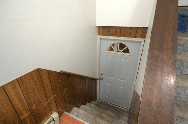 Building Photo - 2236 1/2 36th ST
