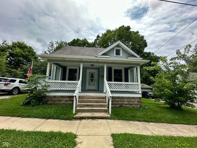 Primary Photo - 408 W Walnut St