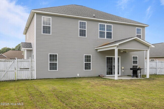 Building Photo - 841 Dynasty Dr