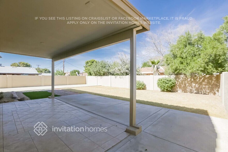 Building Photo - 2920 W Keim Dr