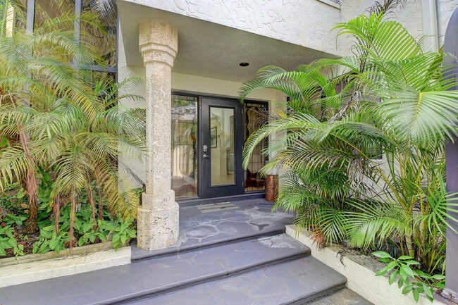 Building Photo - 22866 El Dorado Dr
