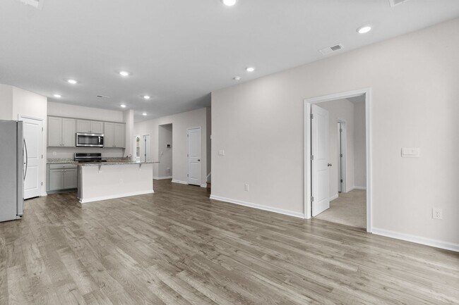 Building Photo - Bell's Lake Circle