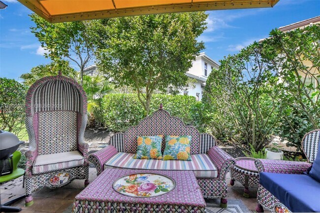 Building Photo - 6657 Quiet Wave Trl