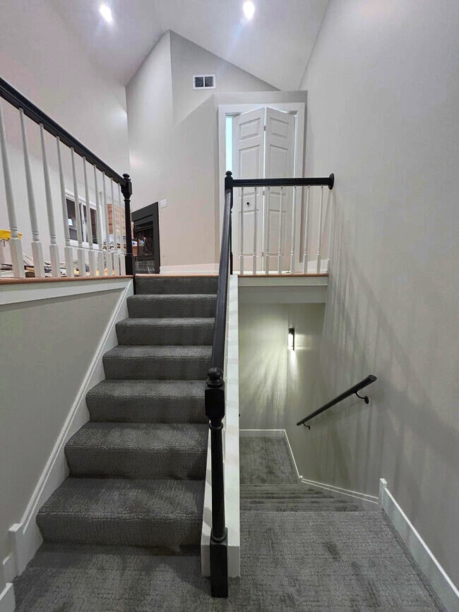 Building Photo - 1506 N Bosworth Ave