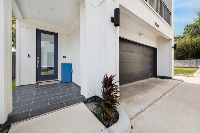 Building Photo - 903 Quitman St