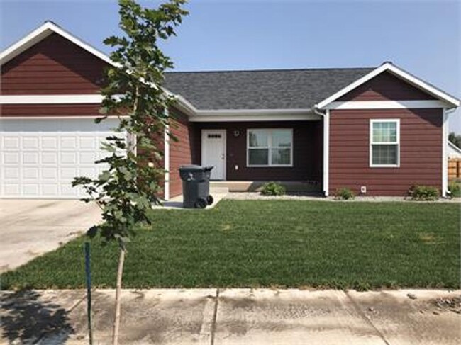 Building Photo - 3 bedroom 2 bath in Meadowlark Subdivision