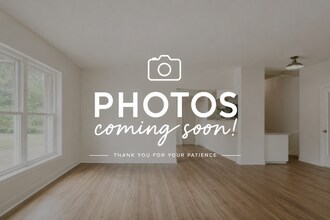 Building Photo - 1400 E 24th St