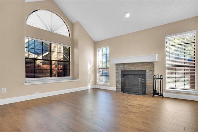 Building Photo - 449 Harris St