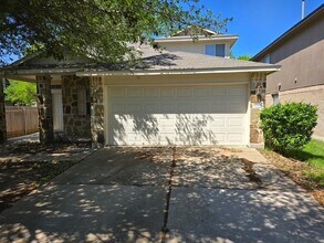 Building Photo - Bright, Breezy & Close to Everything