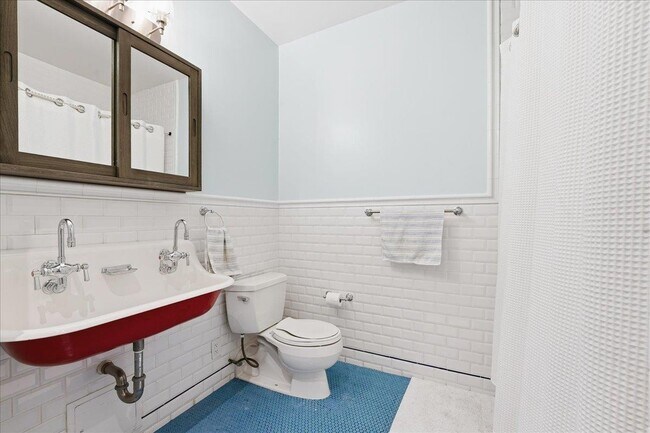 Building Photo - 1500 Hudson St