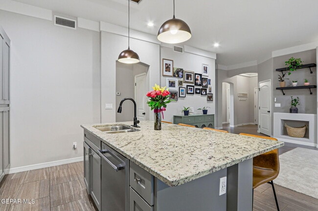 Building Photo - 14853 Oldenberg Ct