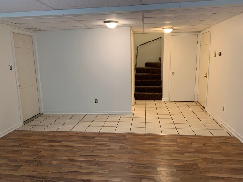 Building Photo - 8163 Ralston Ct