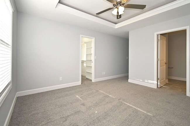 Building Photo - 3 Bedroom, 2.5 Bath Duplex