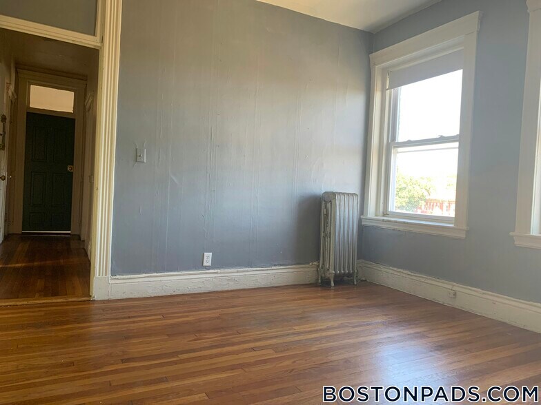 Building Photo - 1350 Commonwealth Avenue