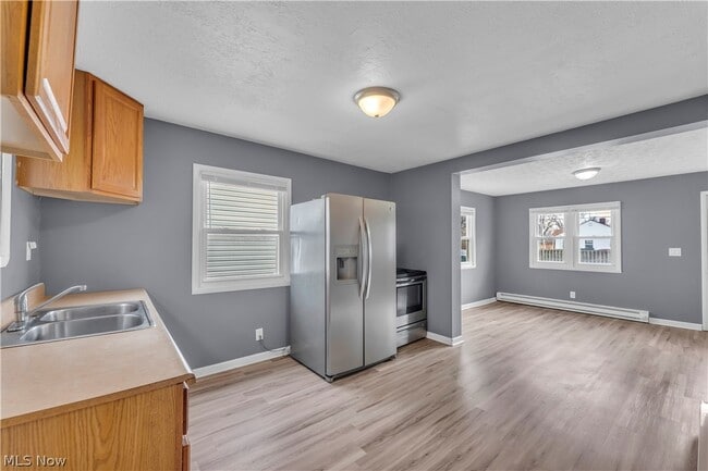 Building Photo - 1771 E 37th St