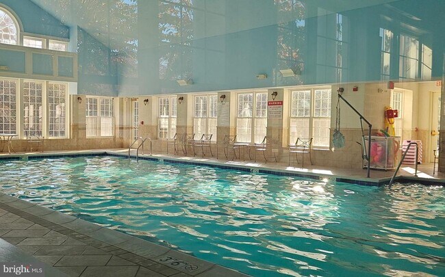 Building Photo - 10425 Starlight Pl