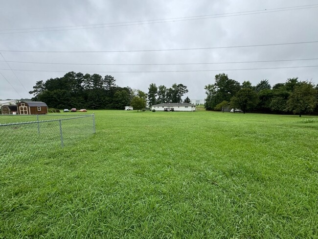 Building Photo - Nice 3/2 Trailer in Shannon- $1,195