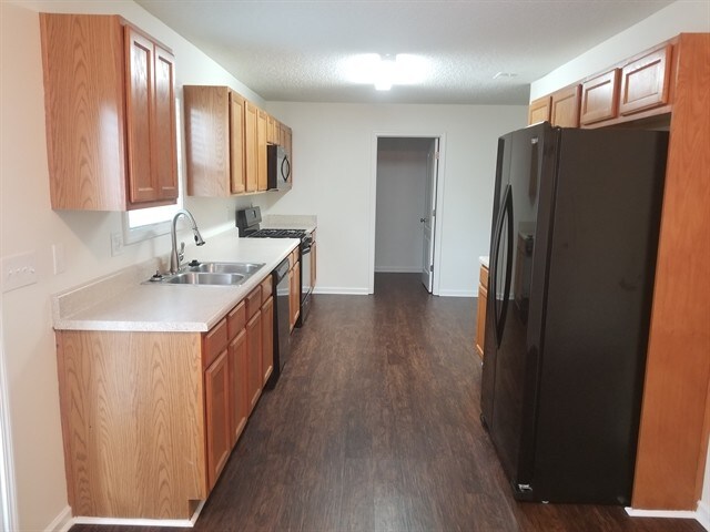 Building Photo - 119 Mount Comet Ct
