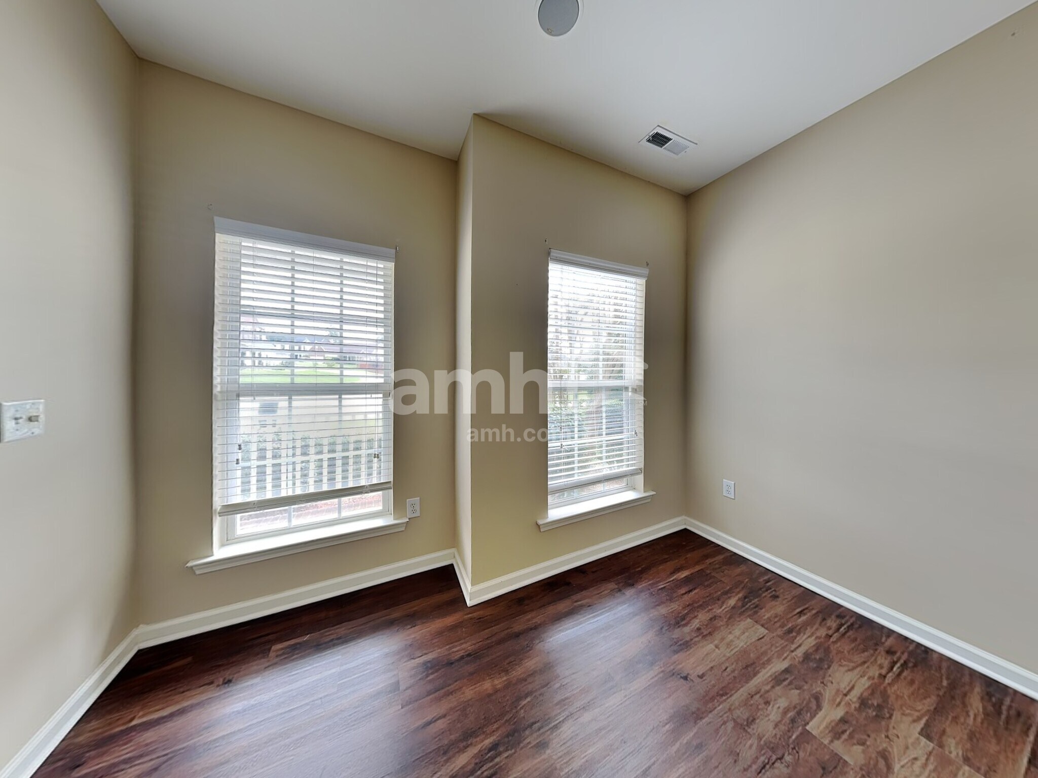 Building Photo - 405 Bedstraw Ct
