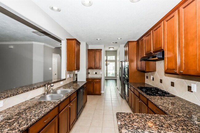 Building Photo - 2540 Pelican Dr