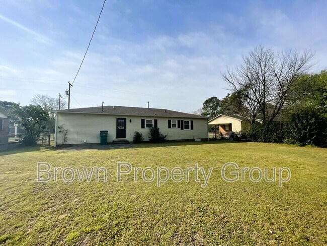 Building Photo - 4512 Dominion Rd