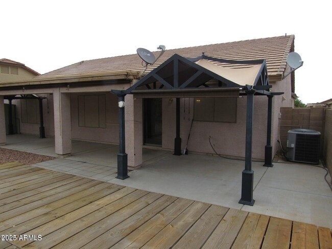 Building Photo - 14230 N 152nd Ln