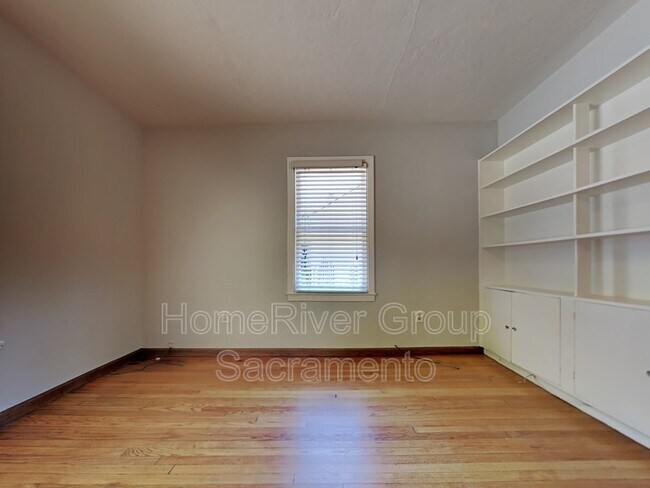 Building Photo - 2600 28th St