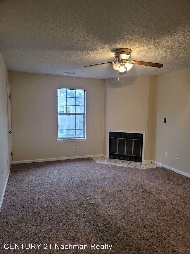Primary Photo - 351 Fort Worth Ave