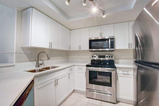 Building Photo - 4159 N Haverhill Rd