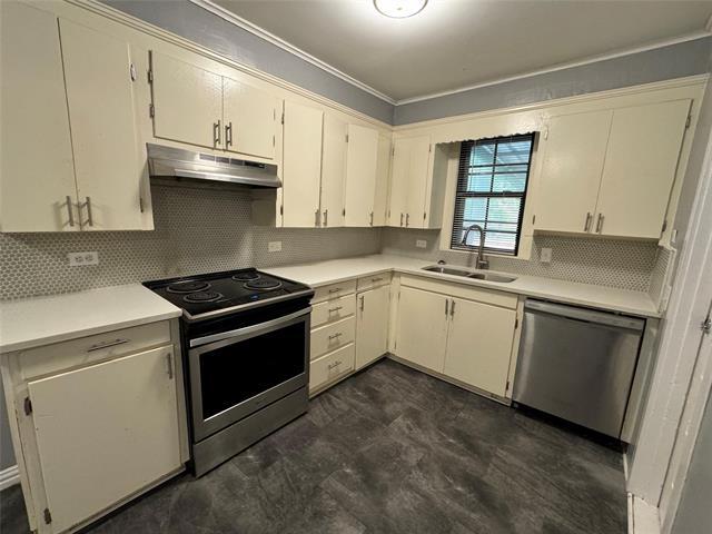 Building Photo - 208 N Elm St