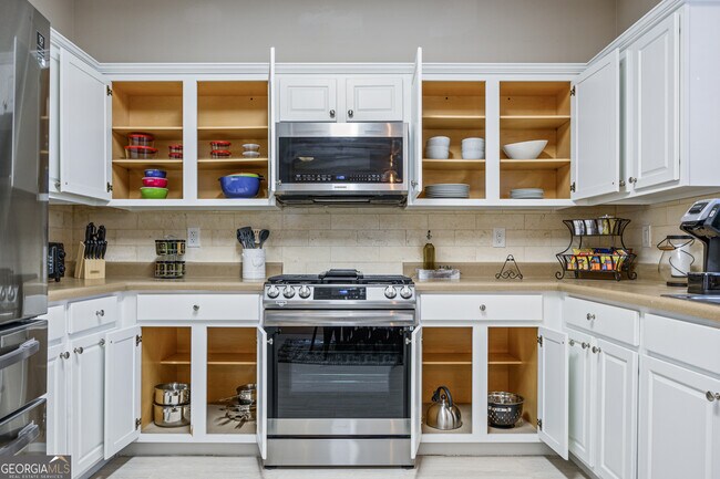 Building Photo - 206 Persimmon Tr