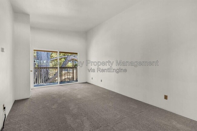 Building Photo - 420 Lighthouse Ave