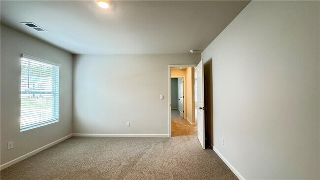 Building Photo - 56 Thompson Ridge Ln