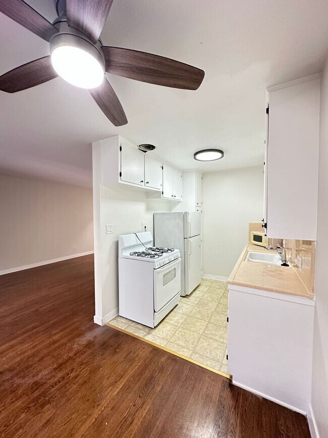 Interior Photo - Appleton