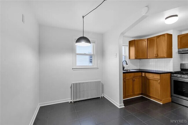 Building Photo - Callodine- 2 unit