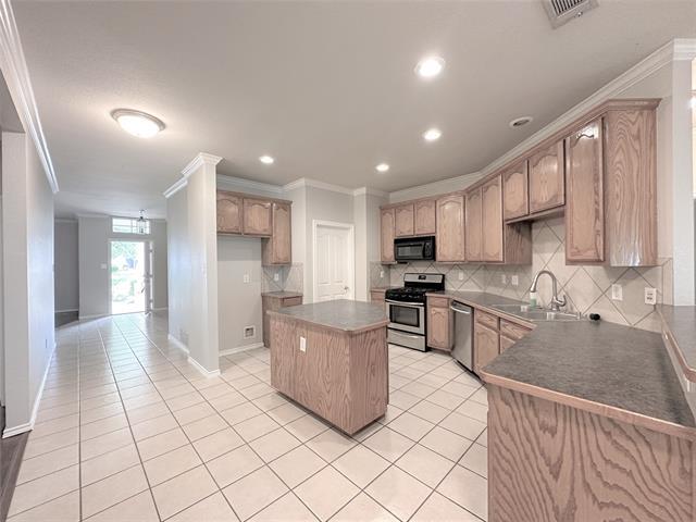 Building Photo - 5020 Nash Ln