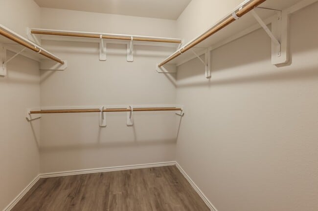 Building Photo - 21502 Kimro Ln