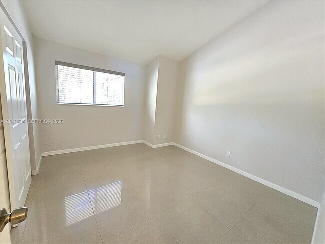 Building Photo - 3457 NW 44th St