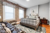 Building Photo - 3313 Ellwood Ave