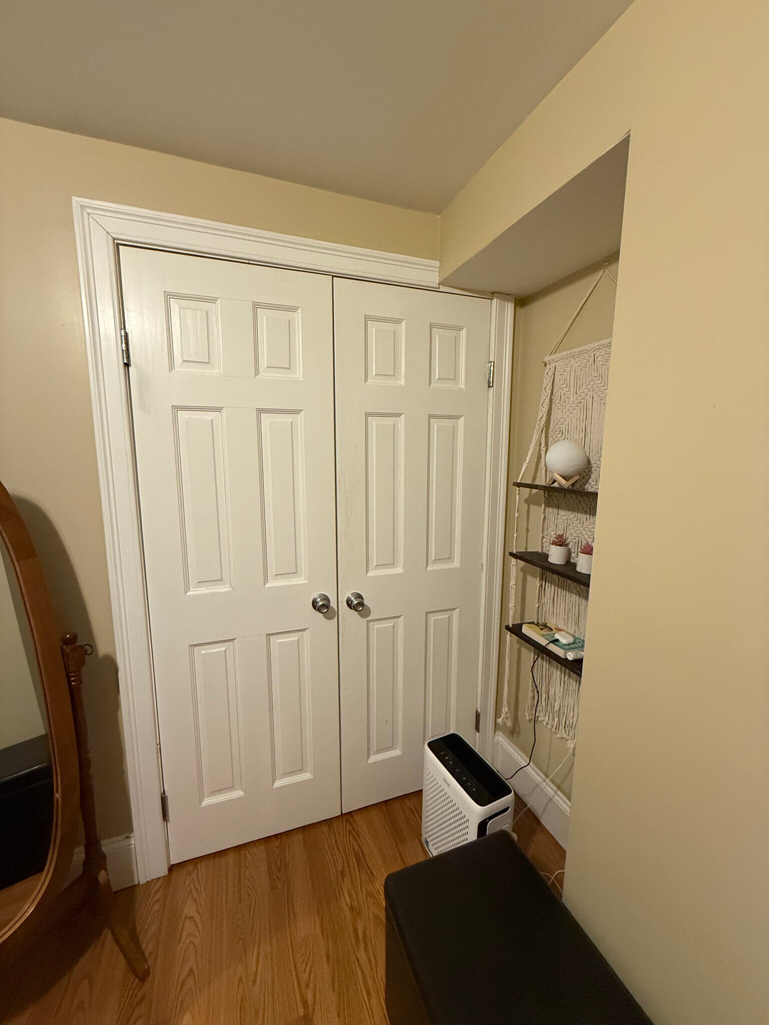 Building Photo - 404 Centre St