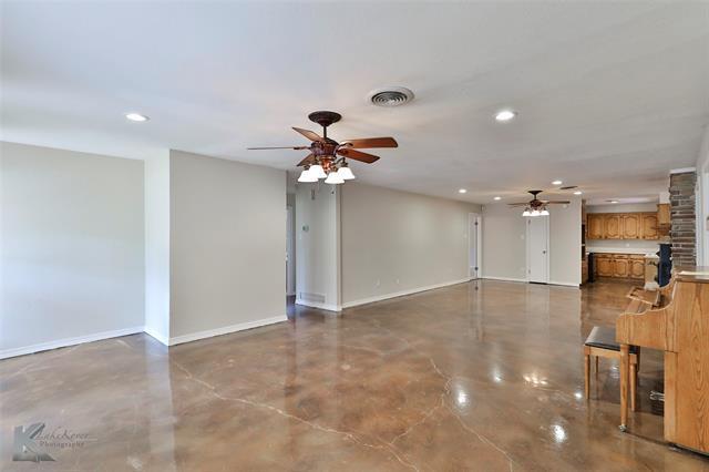 Building Photo - 2310 Glenwood Dr
