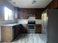 Building Photo - 2214 Myrtle Avenue