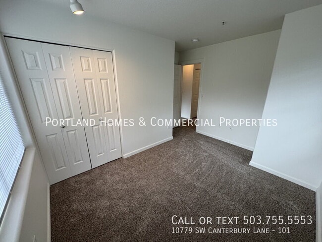 Building Photo - 10779 SW Canterbury Ln